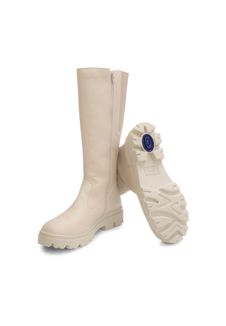 modischer Stiefel Hirschleder beige