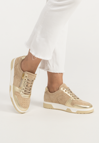 stylischer Sneaker Nubukleder beige/gold