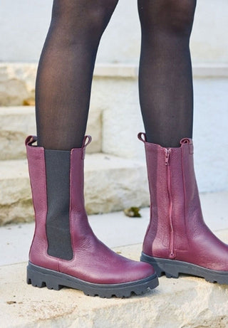 legerer Stiefel Hirschleder aubergine